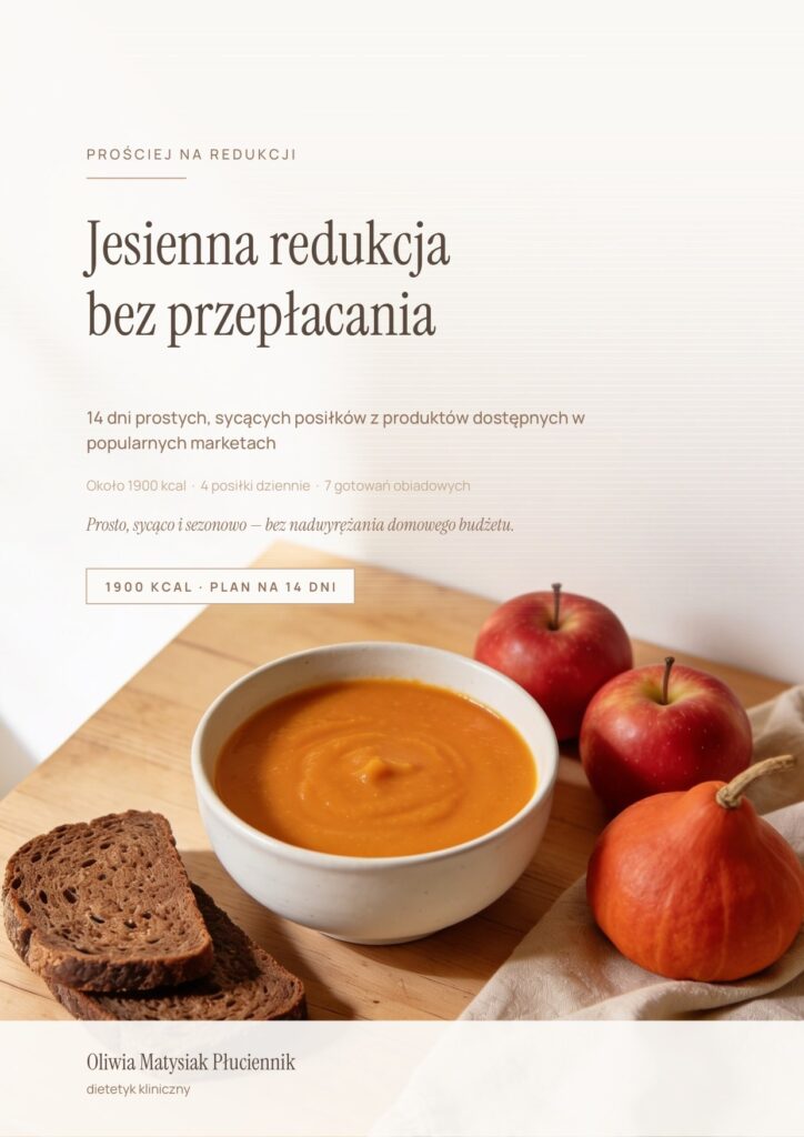 Okładka planu „Jesienna redukcja bez przepłacania” w wariancie 1900 kcal — miska zupy z dyni, jabłka, chleb żytni i dynia hokkaido na drewnianym blacie